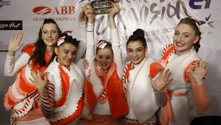 Bērnu "Eirovīzijas" uzvarētājas - meiteņu grupa "Candy" no Gruzijas 
