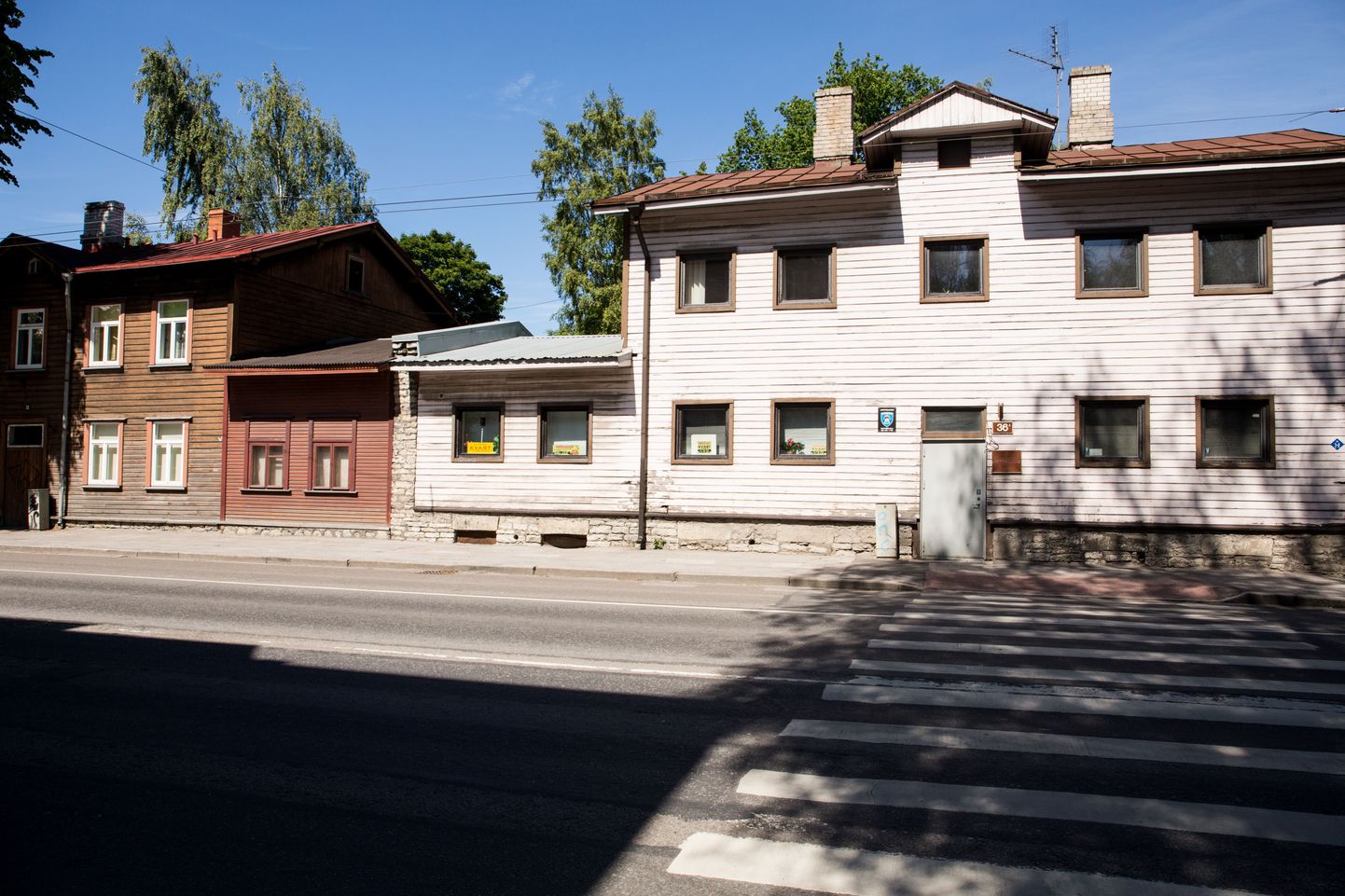 Juba aastaid Põhja-Tallinna elanikke häirinud Erika tänava süstlavahetuspunkt taheti kolida Paldiski maanteele. Kohus pani selle plaani vähemalt ajutiselt seisma.