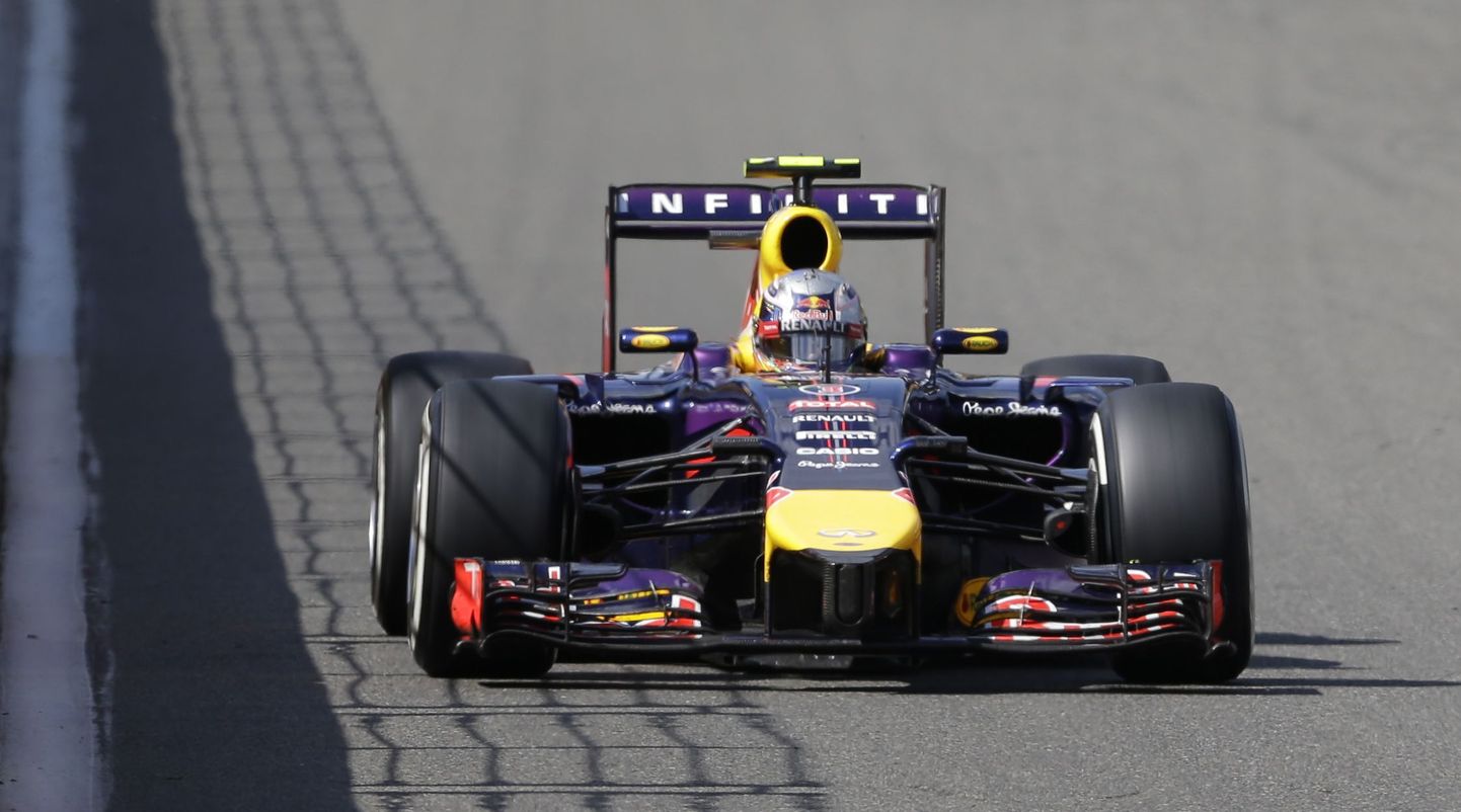 Võidukas Red Bulli sõitja Daniel Ricciardo.