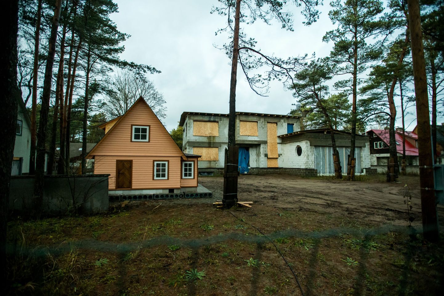 Möödunud aasta lõpul sigines Sihi 108 krundile väike ehitis, mida omanik nimetas mängumajaks.