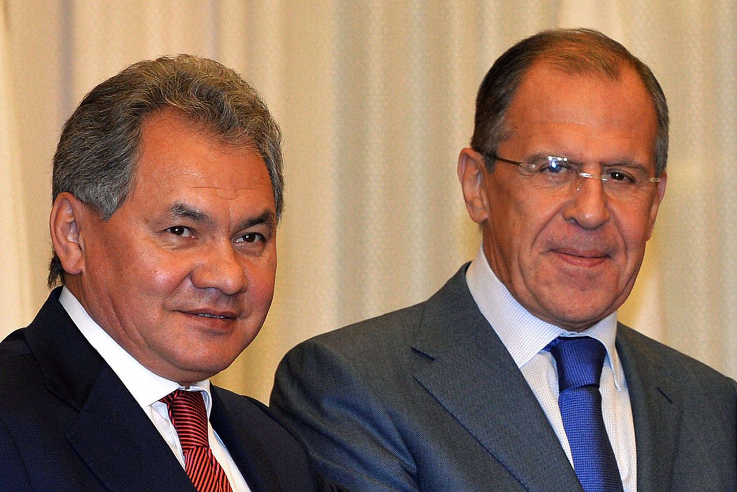 Kolmapäeval Egiptusesse suunduvad Vene kaitseminister Sergei Šoigu (vasakul) ja välisminister Sergei Lavrov Tokyos.