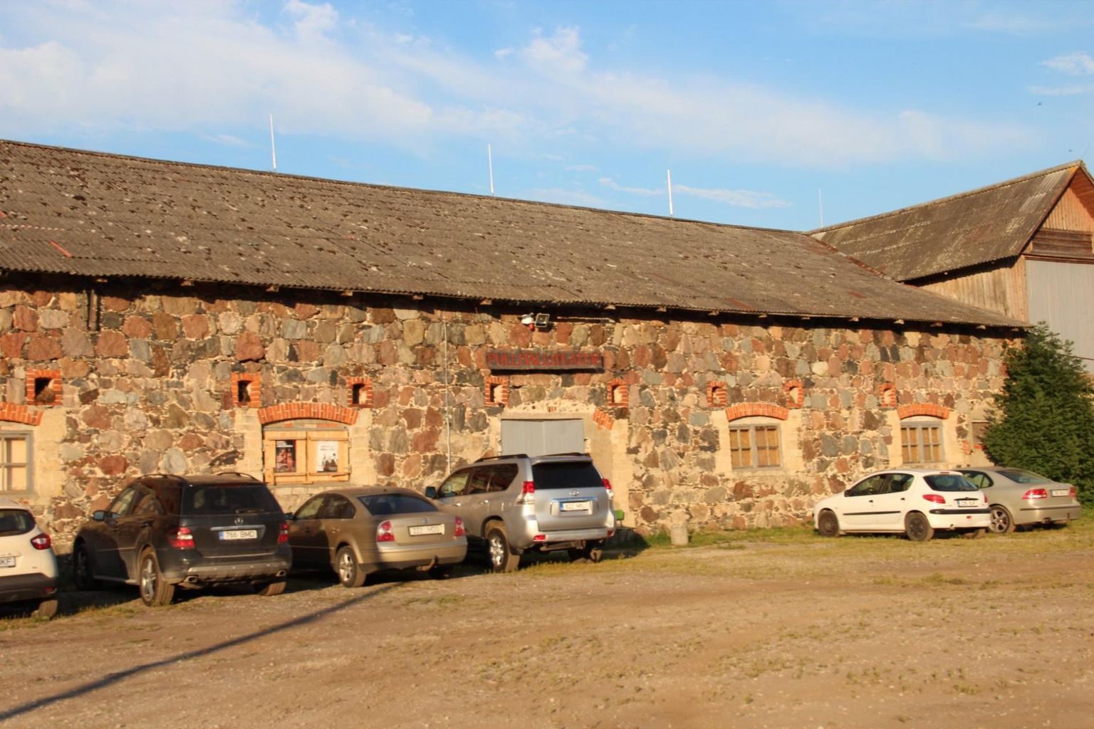 Jäneda pullitalliteater.