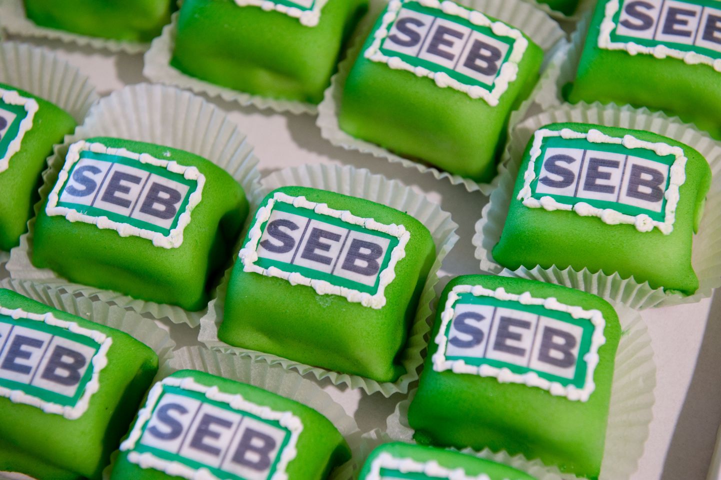 SEB рекомендует прежним клиентам Saldo+ выбрать один из пакетов услуг.