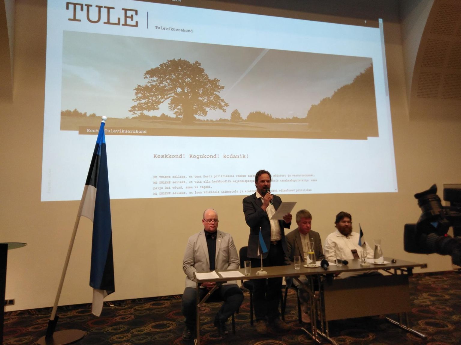 Tulevikuerakond asutati 20. augustil 2020. Fotol vasakult paremale: Heiki Lill, Lauri Tõnspoeg, Märt Läänemets ja Rainer Kuuba.