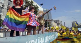 Galerii ja video: Kiiev pidas geiparaadi