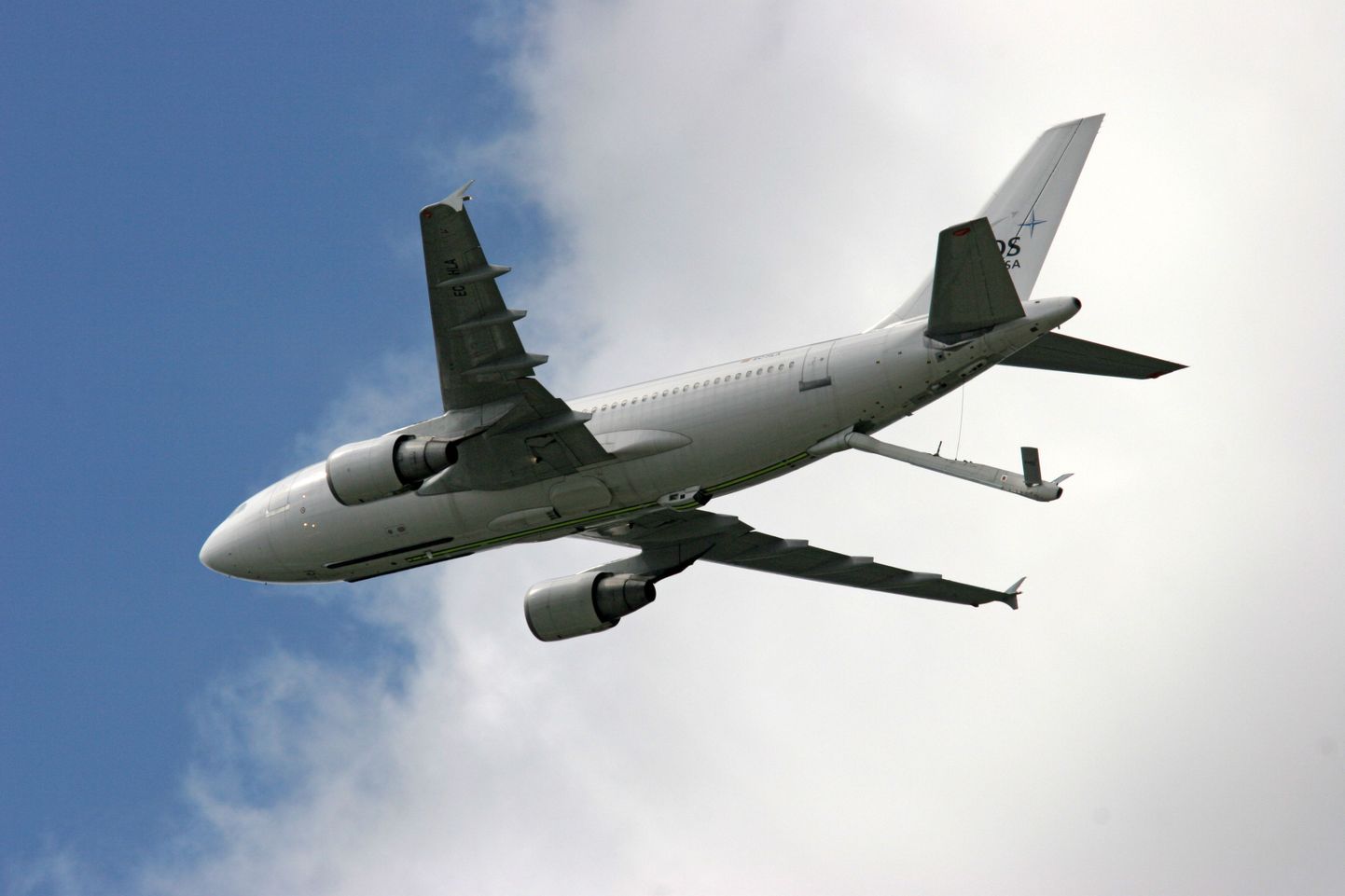 Самолет Airbus 310. Иллюстративный снимок