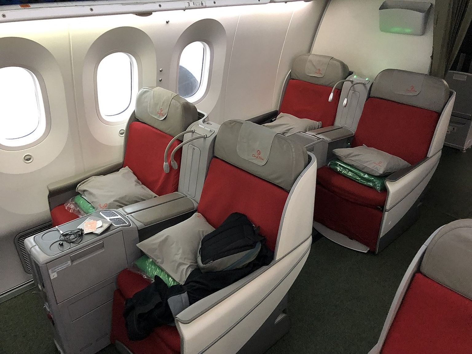 Ethiopian Airlines on Aafrika suurim lennufirma. Fotol on näha lennuettevõtte Boeing 787 lennukite vanamoelist äriklassi.