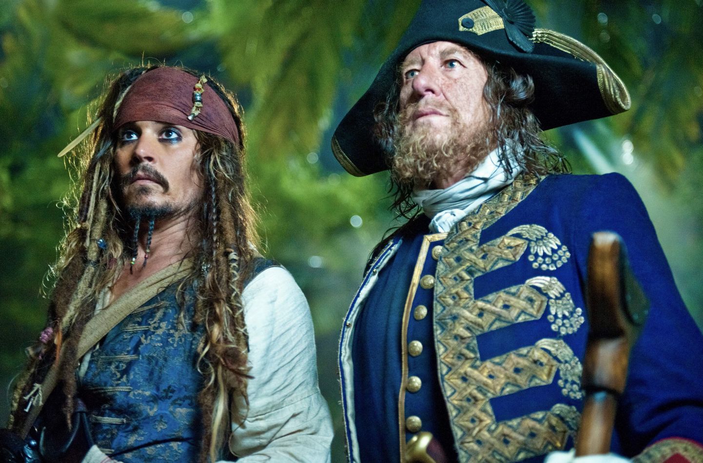 Johnny Depp ja Geoffrey Rush filmis Kariibi mere piraadid: Võõrastel vetel