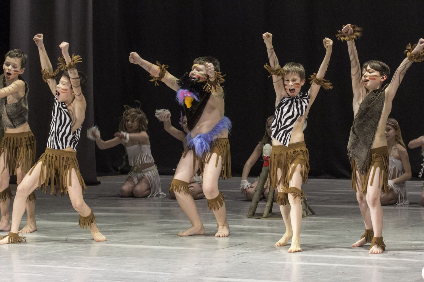 Valga tantsutrupp Täheke sai reedel trupi eripreemia oma eheda esituse eest tantsus «Kui ma elaksin džunglis».