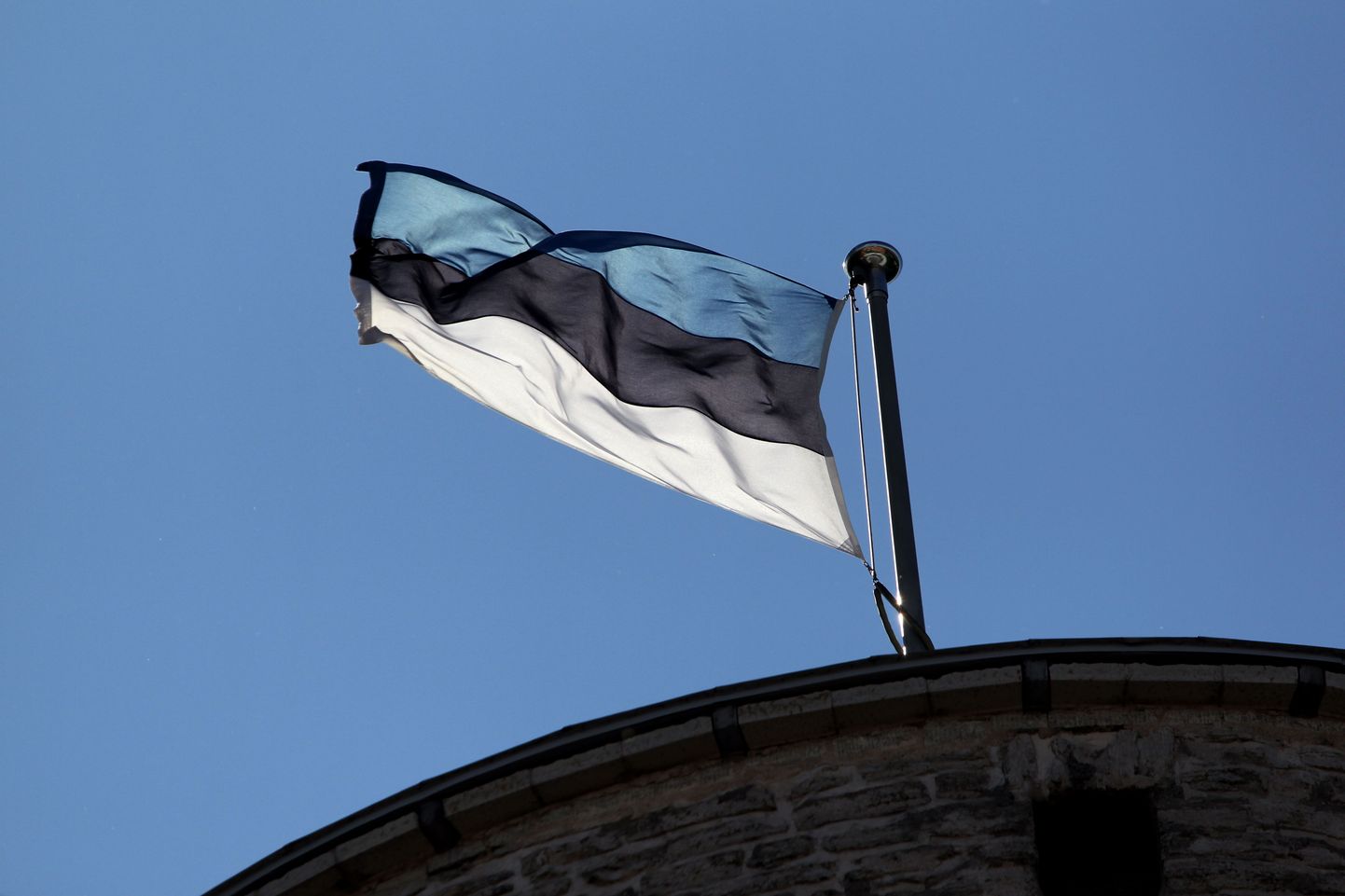 Eesti lipp Pika Hermanni tornis