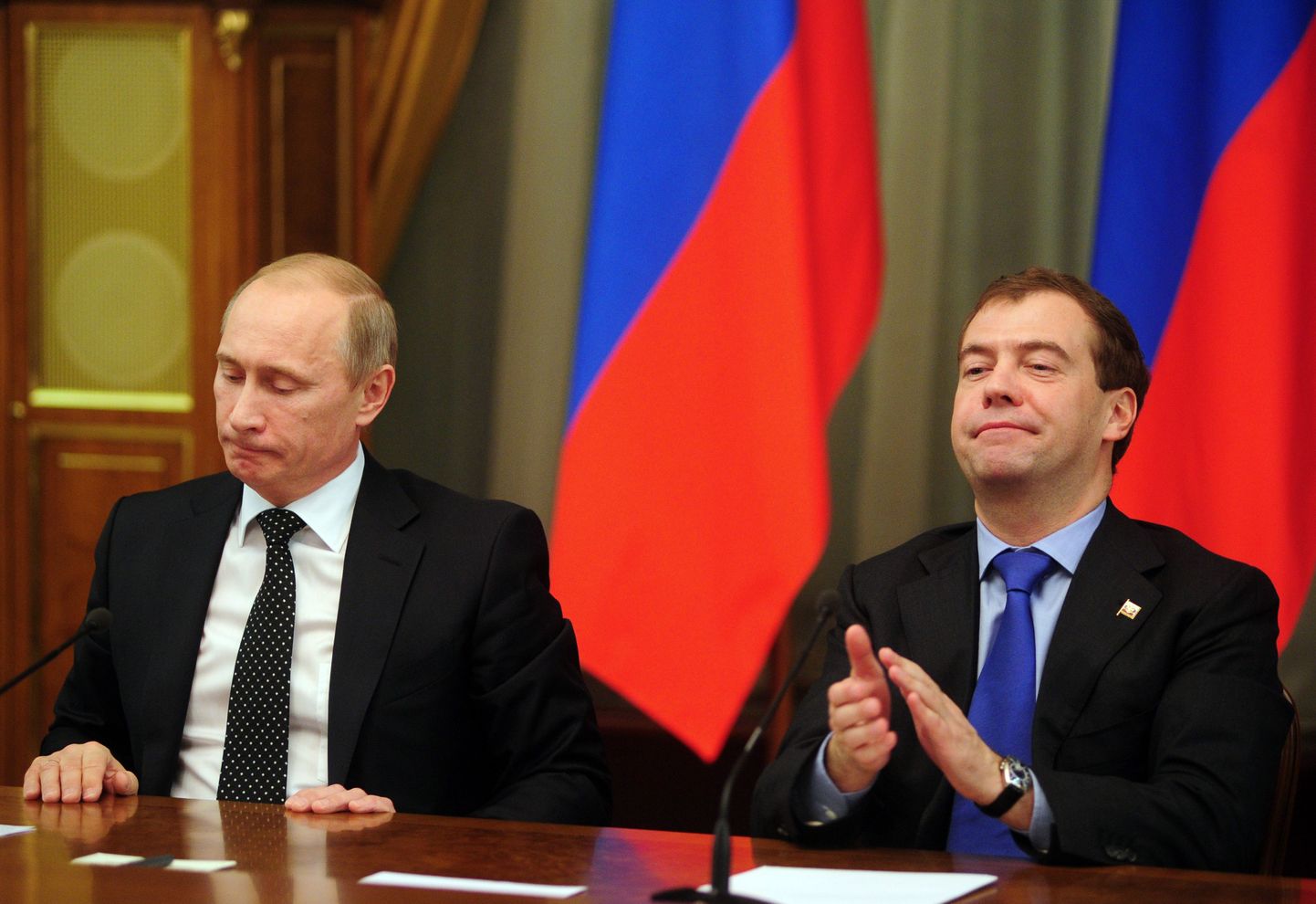 Valitsusjuht Vladimir Putin (vasakul) ja president Dmitri Medvedev.