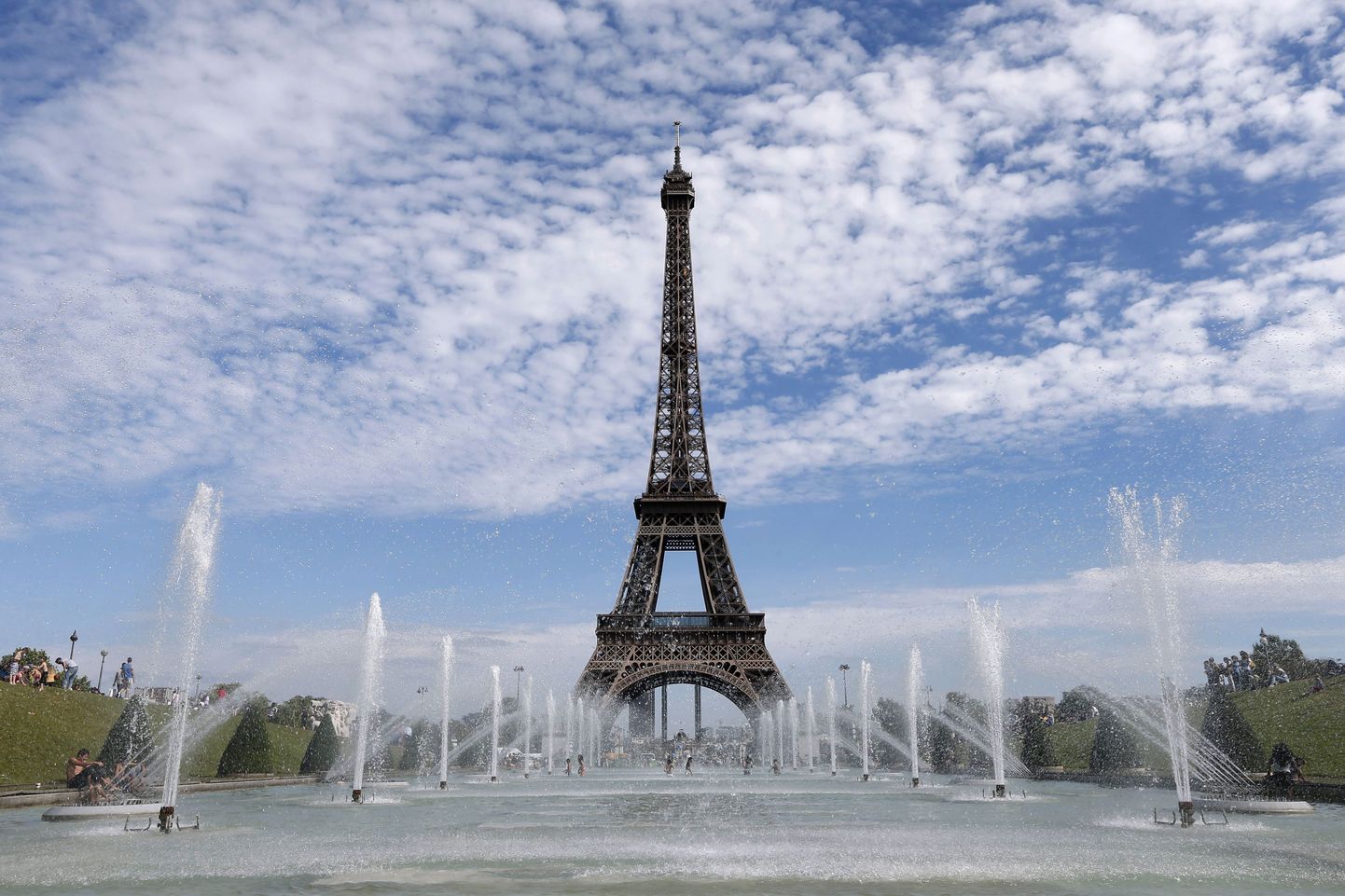 Eiffeli torni väärtus on 435 miljardit eurot