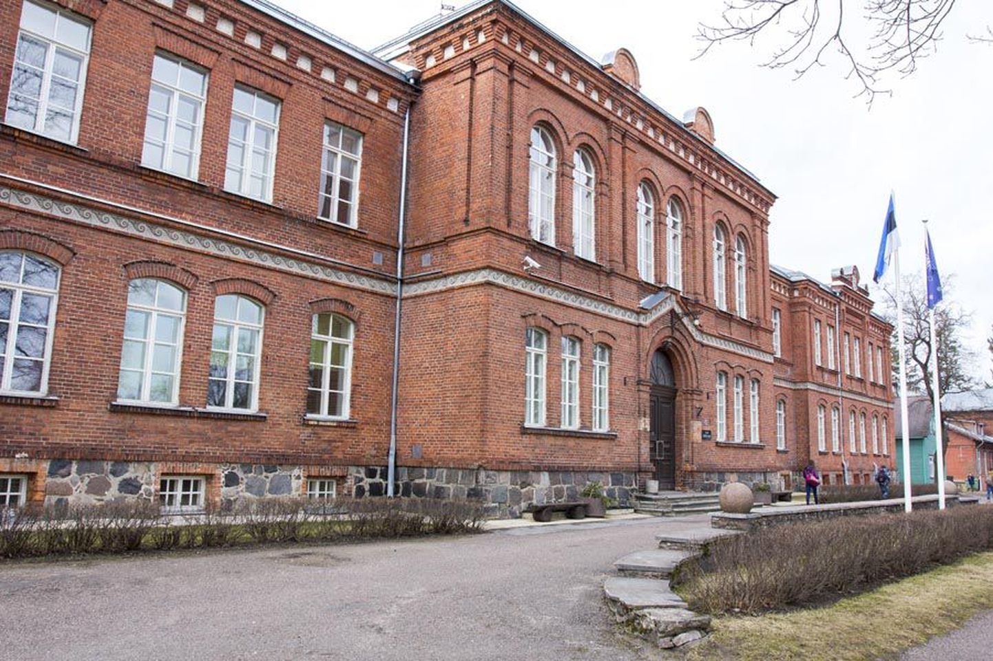 Viljandi Kesklinna kooli hoone saab 140-aastaseks.