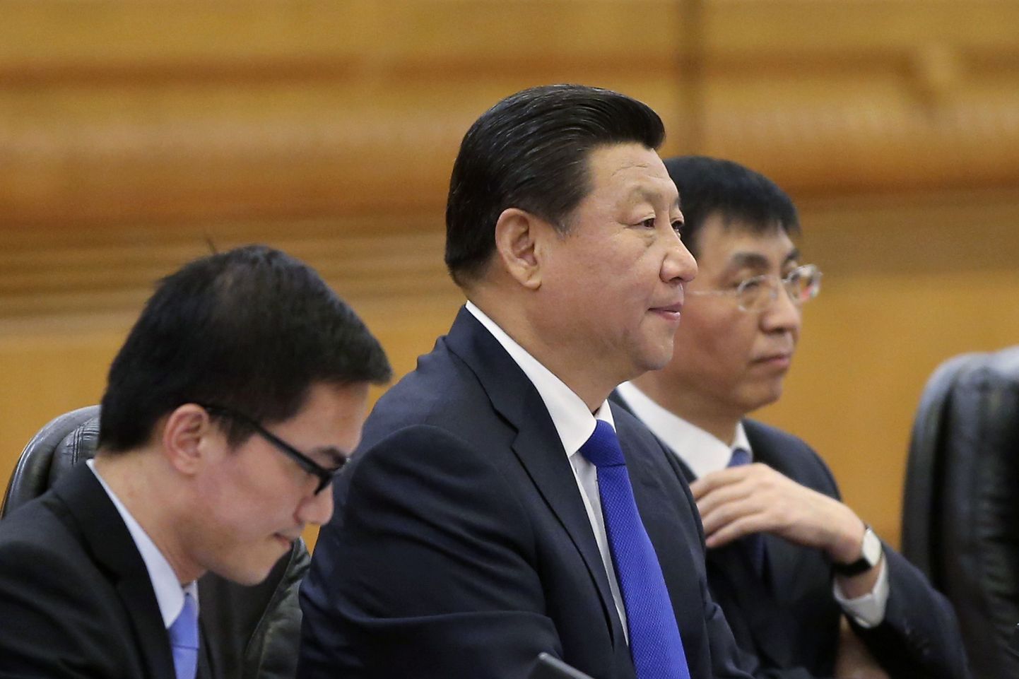 Hiina president Xi Jinping (keskel) täna Pekingis.
