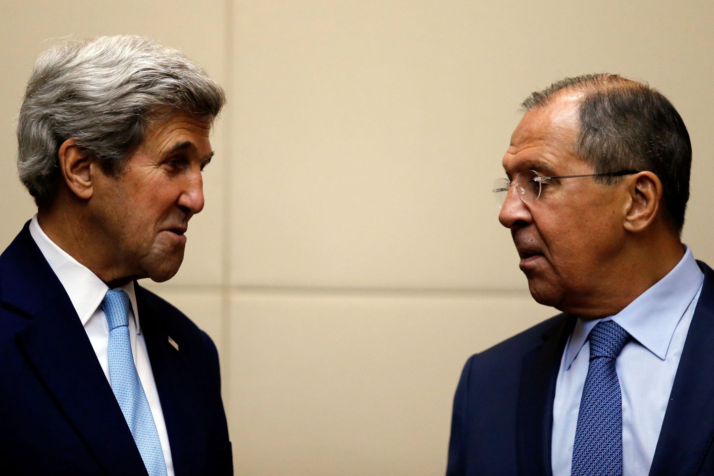 USA välisminister John Kerry (vasakul) ja Venemaa välisminister Sergei Lavrov.