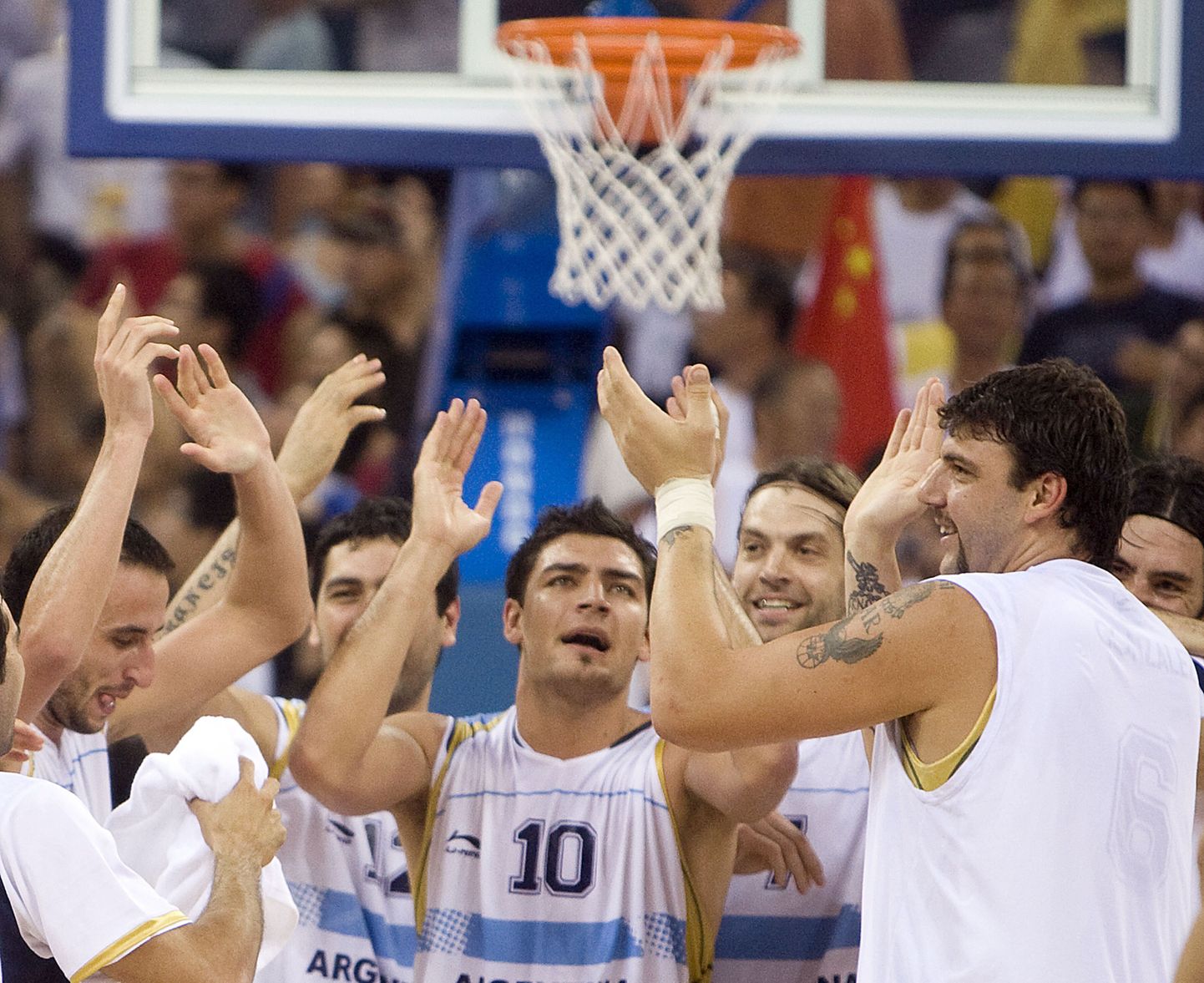 Argentiinlased tagasid koha poolfinaali