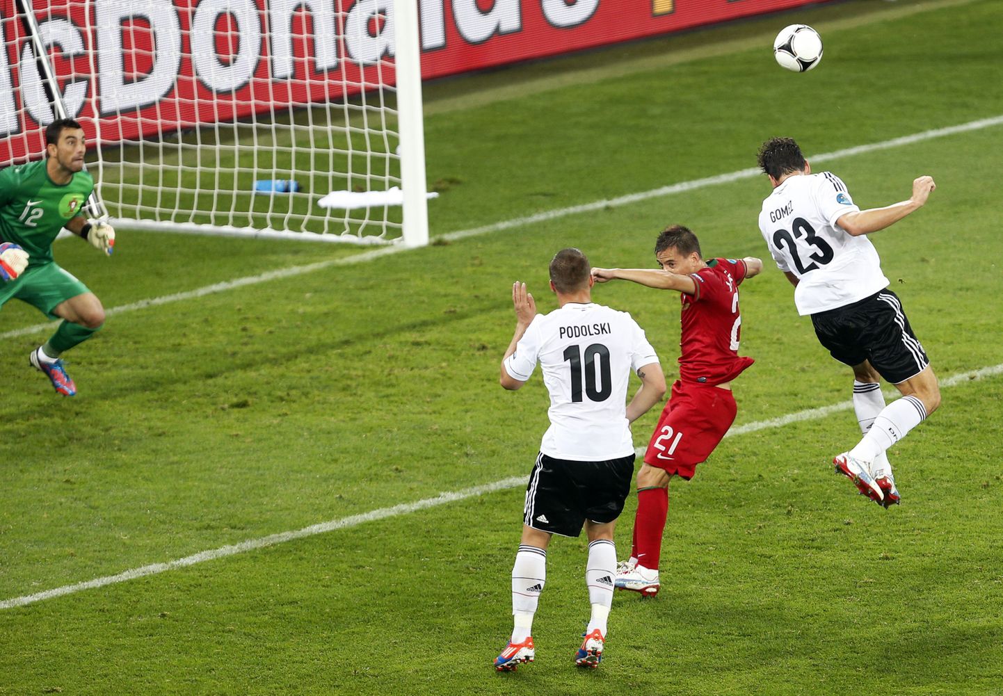 Ukrainas Lvivis peetud mängus võitis Saksamaa Portugali 1:0.
