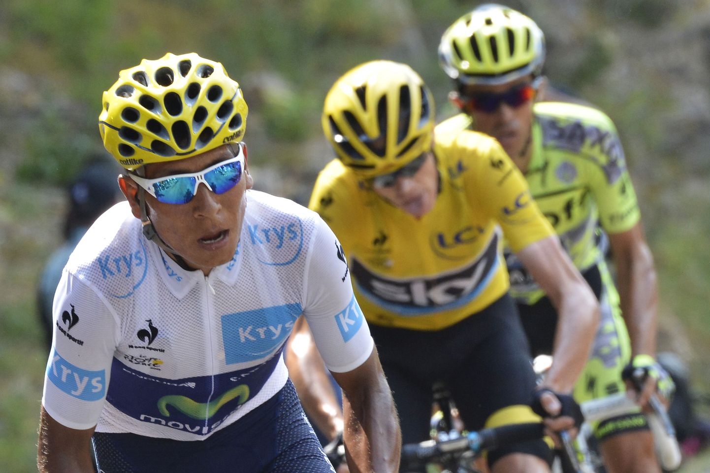 Nairo Quintana (vasakul) üritas küll Tour de France'i eelviimasel etapil üldesikohta rünnata, kuid Chris Froome (paremal) suutis vastu pidada ja kindlustas elu teise Touri võidu.