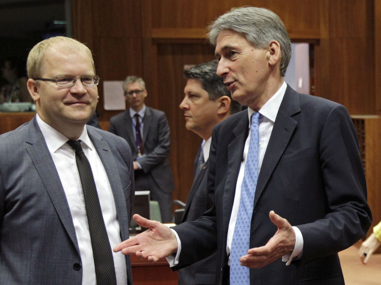 Välisminister Urmas Paet ja Briti välisminister Philip Hammond täna Brüsselis toimunud Euroopa Liidu välisministrite kohtumisel.