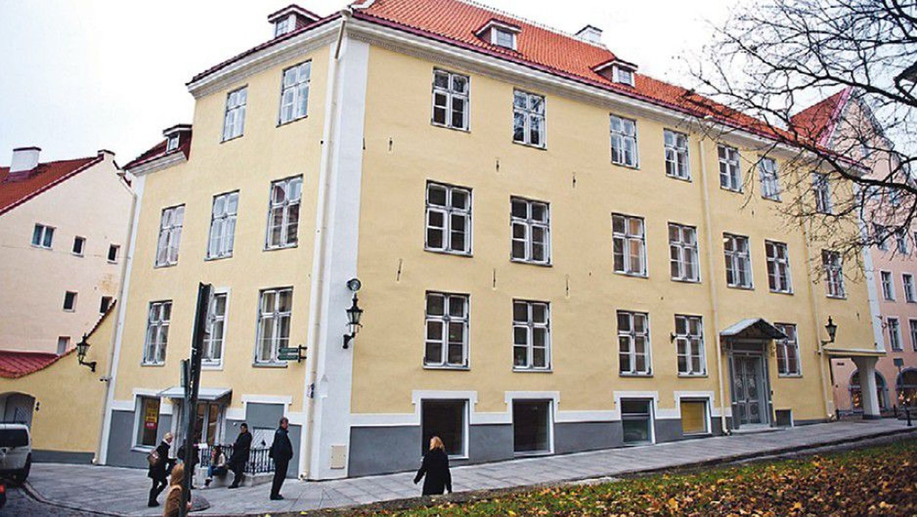 Pärli maja aadress: Nunne 2 /
Lai 2 / Pikk 1, Tallinna vanalinn