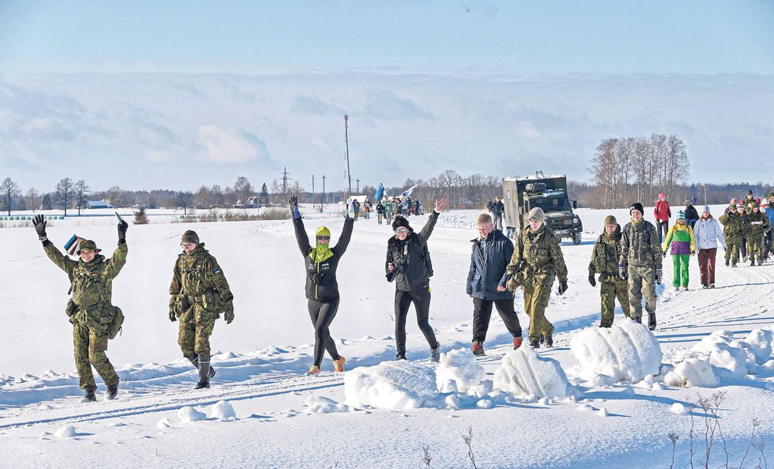 Pärast paari kilomeetri läbimist Kirikuvalla külas oli meeleolu ülev ja tempo hea. Pikk kõndimine hakkas aga jalgadele ja hiljem tuli mõnel ka retk pooleli jätta.
