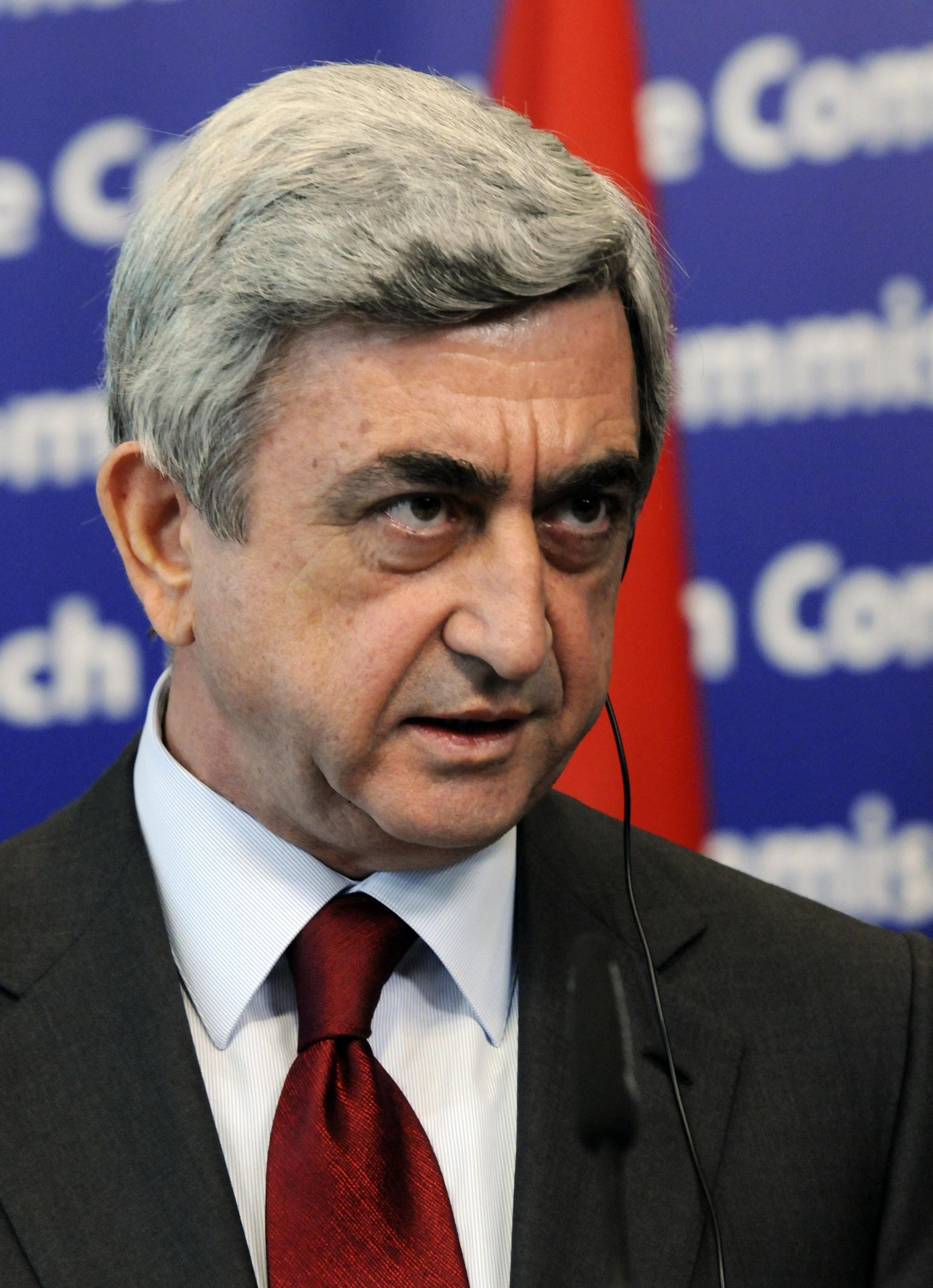 Serž Sarkisian.