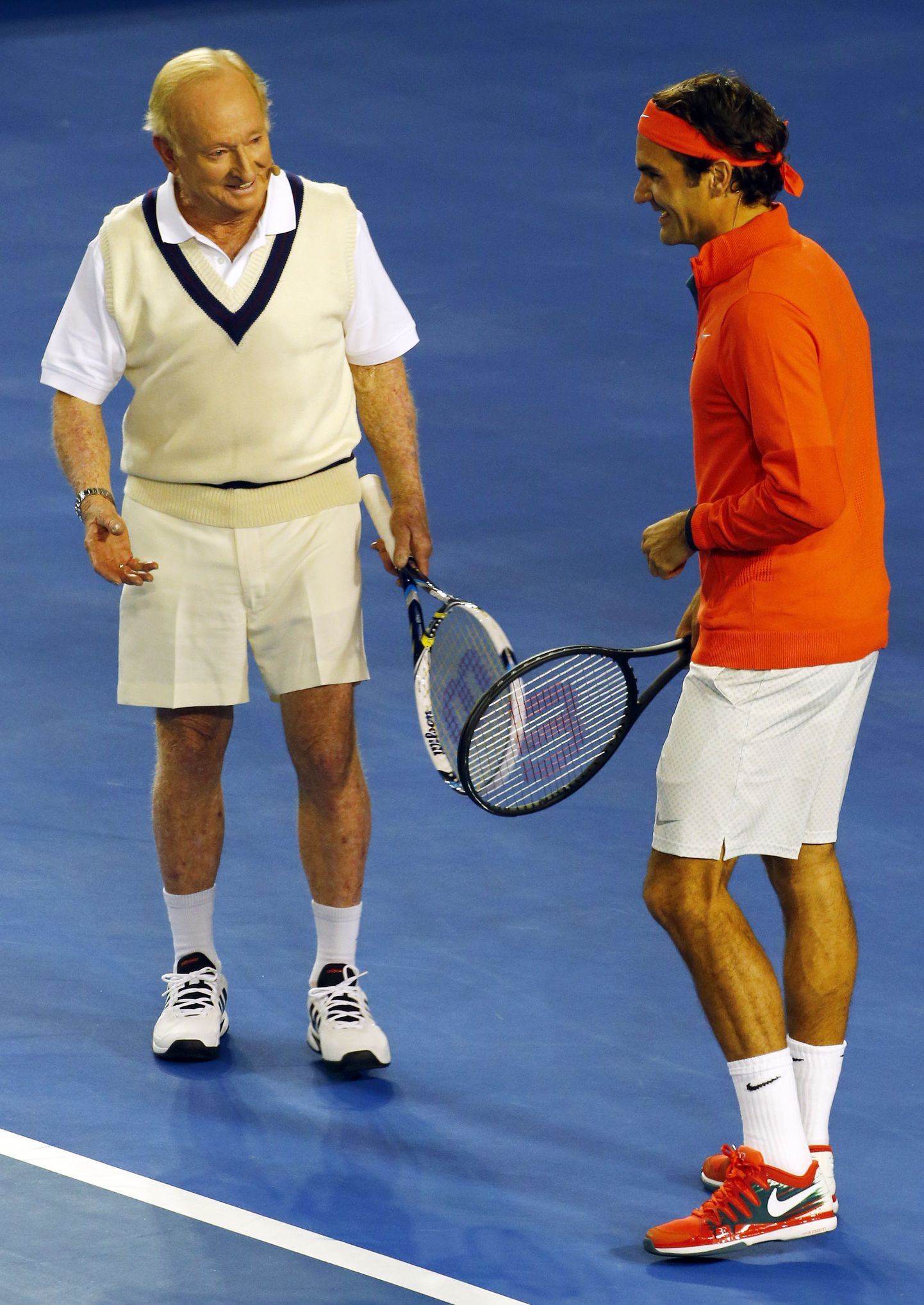 Rod Laver (vasakul) ja Roger Federer.