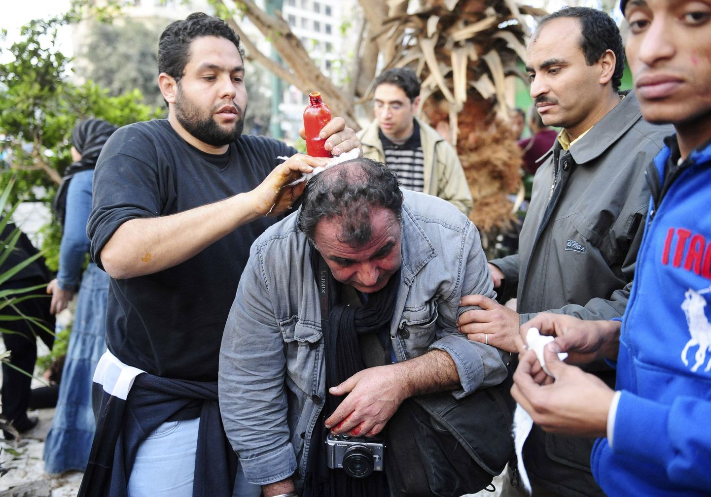 Egiptlased aitamas viga saanud Prantsuse fotograafi SIPA agentuurist.