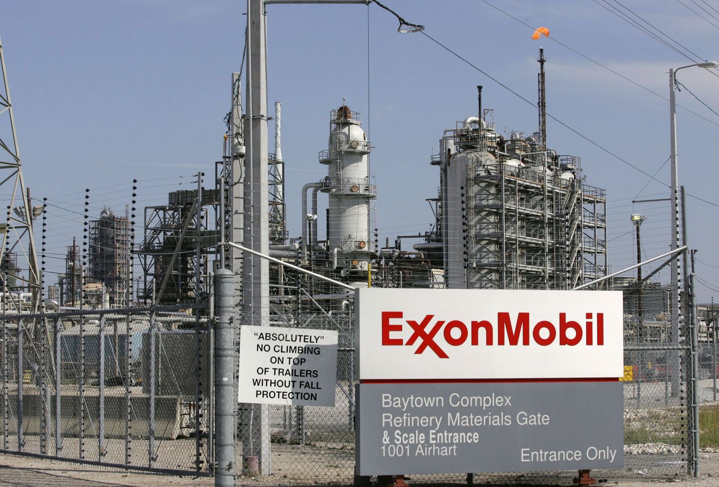Exxon Mobili naftatöötlustehas.