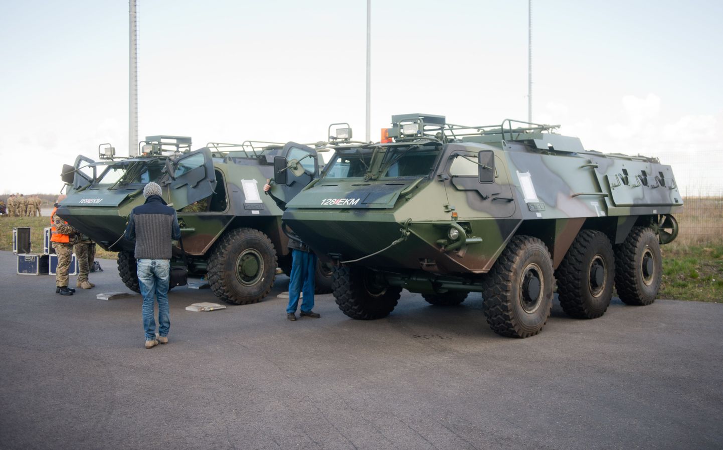 Kesk-Aafrika Vabariigis käisid ka Eesti kaitseväelased, viibides seal neli kuud. Nad võtsid kodumaalt kaasa kaks soomukit (fotol).
