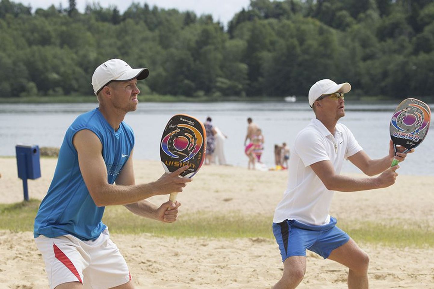 Priit Pihl (vasakul) ja Ainar Laube võitsid mõlemad nädalavahetusel Viljandi rannas peetud rahvusvahelised turniirid.