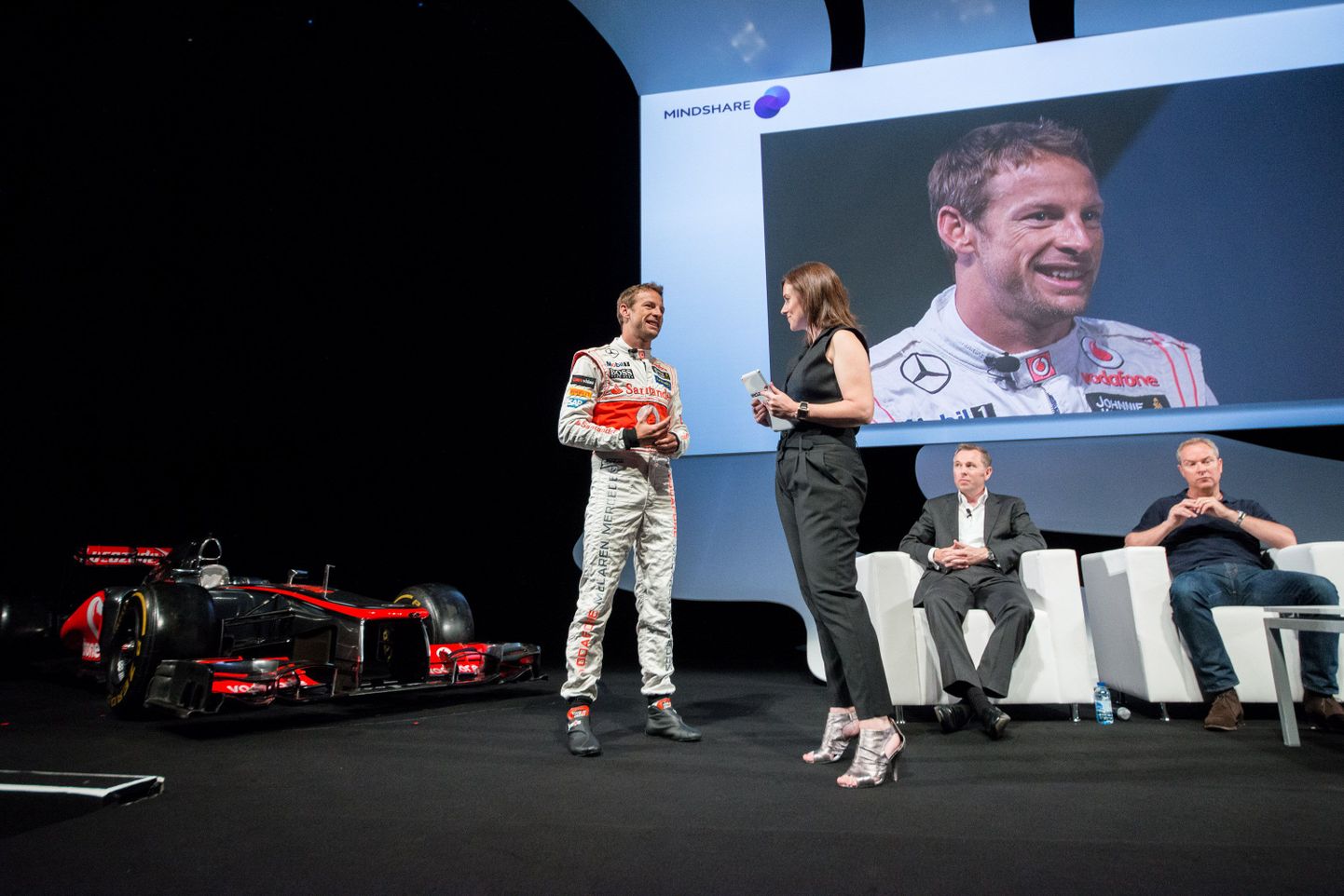 Jenson Button tõi oma F1 auto loovusfestivali pealavale