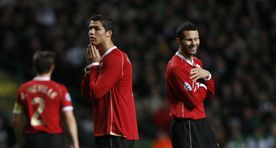 Meenutus: Ryan Giggs lükkas Coca-Colat rüübanud Ronaldo vastu seina