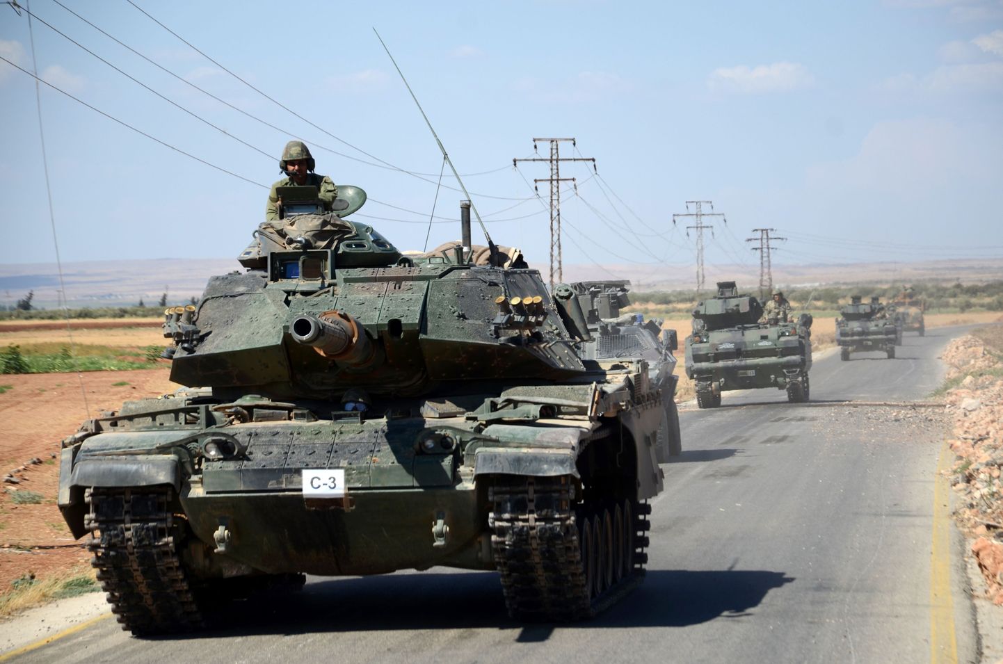 Türgi tankid Süürias.