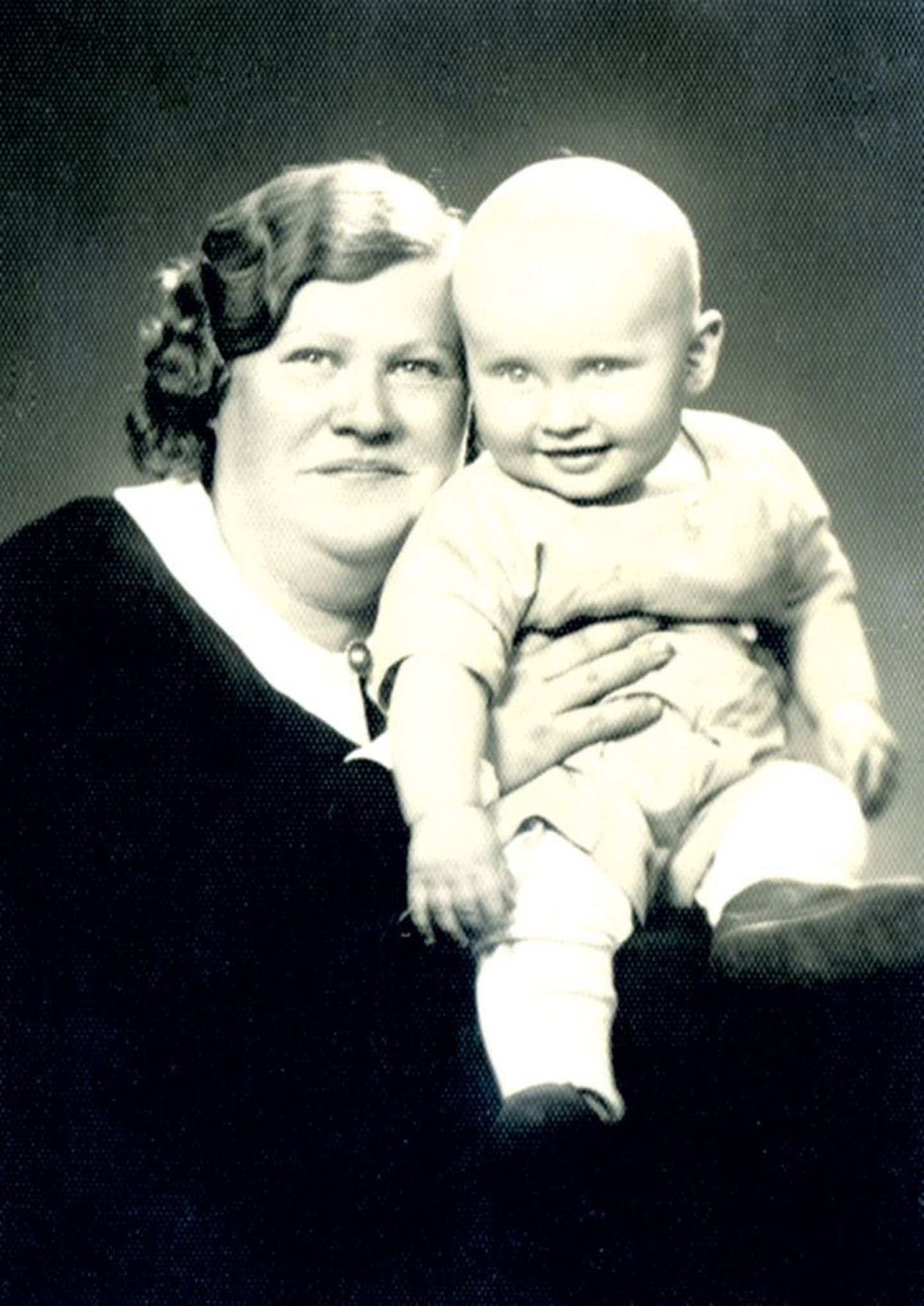 Enn Tarto  ema Lindaga 1939. aasta suvel.