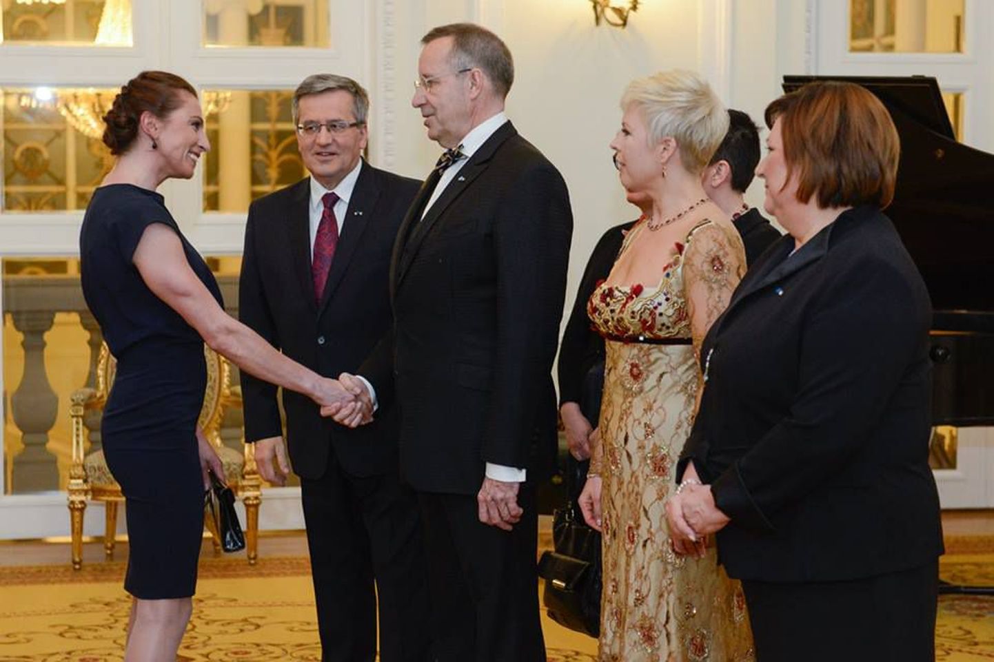 Toomas Hendrik Ilves ja Evelin Ilves ametlikul õhtusöögil Poola presidendi Bronislaw Komorowski ja proua Anna Komorowska kutsel.