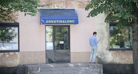 Kohtla-Järvel varises kortermajas vahelagi, inimesed evakueeriti
