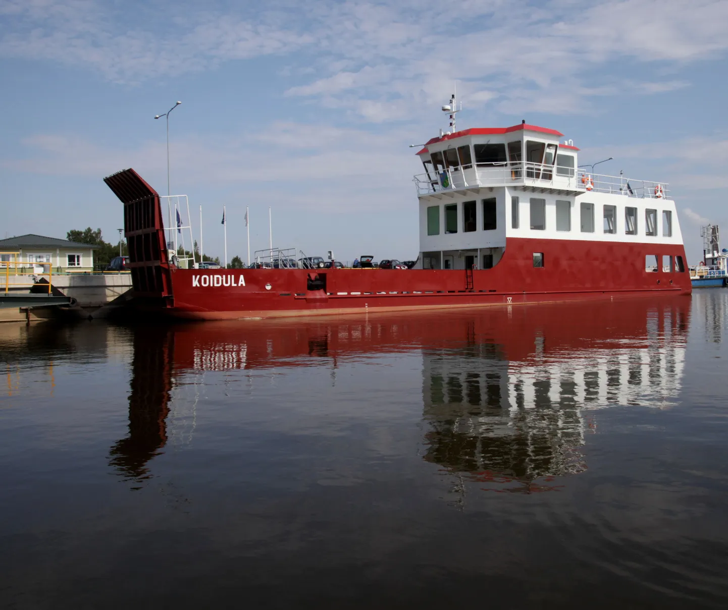 Reisiparvlaev Koidula sõidab Laaksaare ja Piirissaare vahel kolmapäeval, reedel ja pühapäeval.