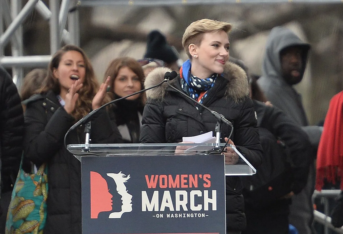 Actress Scarlett Johansson speaks during a protest on the National Mall in Washington, DC, for the Women's March on January 21, 2017.
Hundreds of thousands of protesters spearheaded by women's rights groups demonstrated across the US to send a defiant message to US President Donald Trump. / AFP PHOTO / Andrew CABALLERO-REYNOLDS