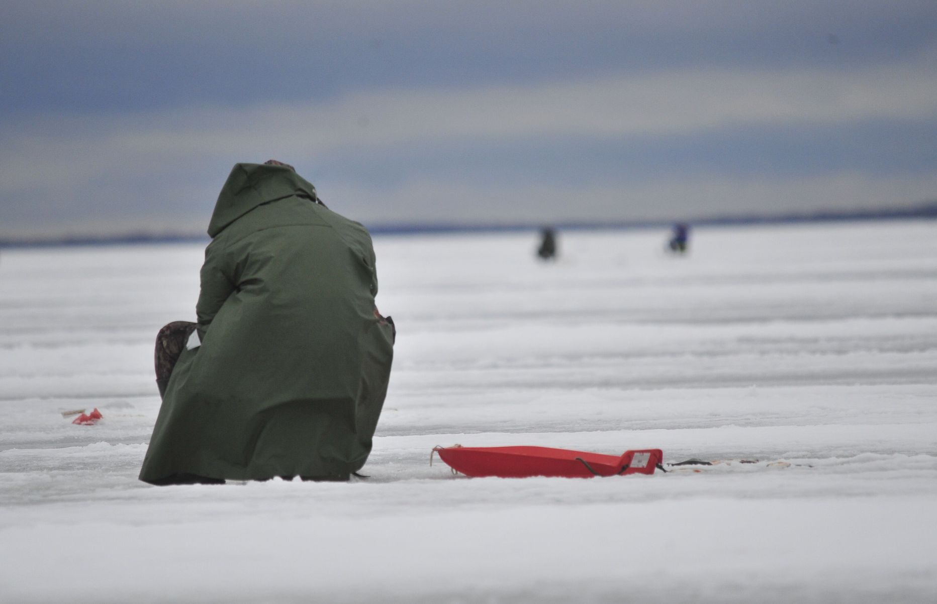 C 28 декабря разрешается выходить на лед озер Ляммиярве и Пихква как пешком, так и на внедорожниках.