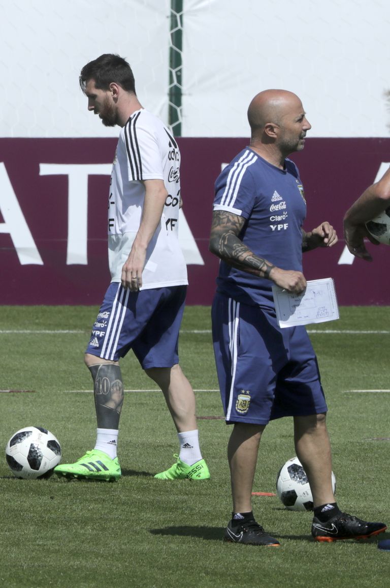 Jorge Sampaoli ja Lionel Messi treeningul