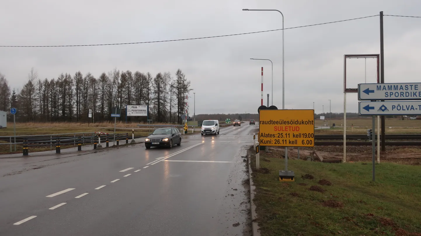 Põlva raudteeülesõit mõned tunnid enne ajutist sulgemist.
