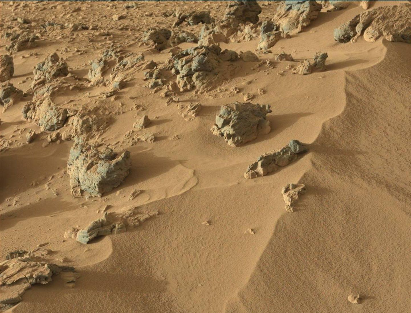 Marsi-kulguri Curiosity edastatud pilt Marsilt oktoobris 2012.