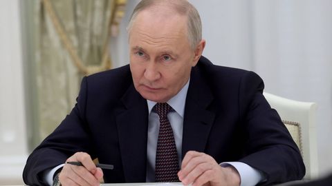 WSJ: Vladimir Putin, mees kes murdis Venemaa