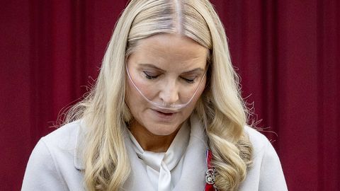 Norvēģijas kroņprincese Mete-Marita gaida operāciju: veselības stāvoklis kļuvis kritisks