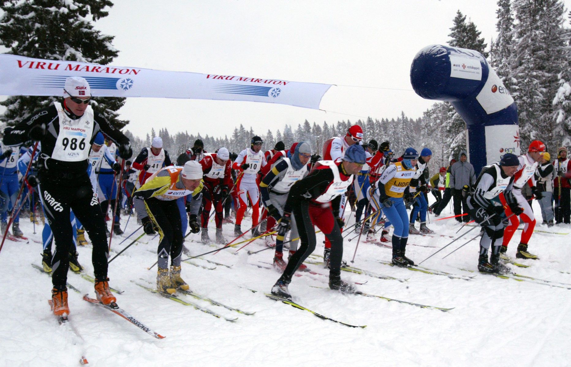 26. Viru maratoni start. Kollases liidrisärgis kihutab Estoloppeti sarja mullune võitja Ilmar Udam