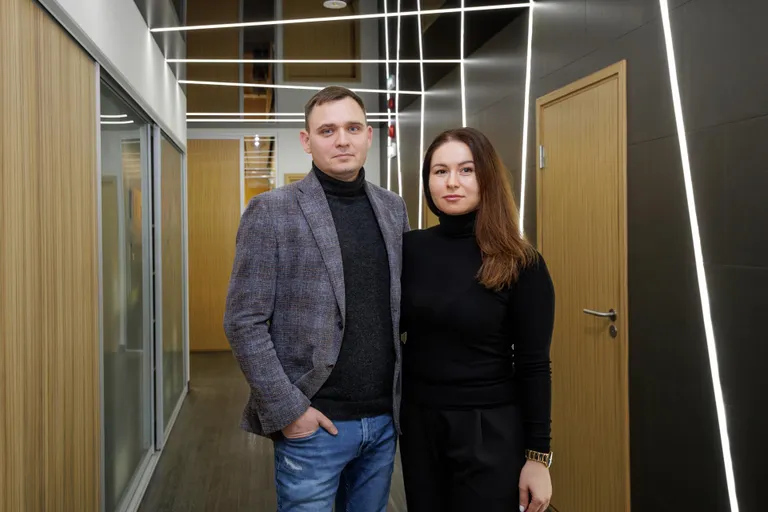 Vitali ja Diana Kilievoi alustasid pinglagede tootmisega 2006. aastal.