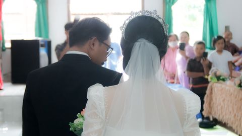 24-aastaselt juba neli abielu! Hiina sisulooja «ostis» iga kallima jaoks endale uue näo