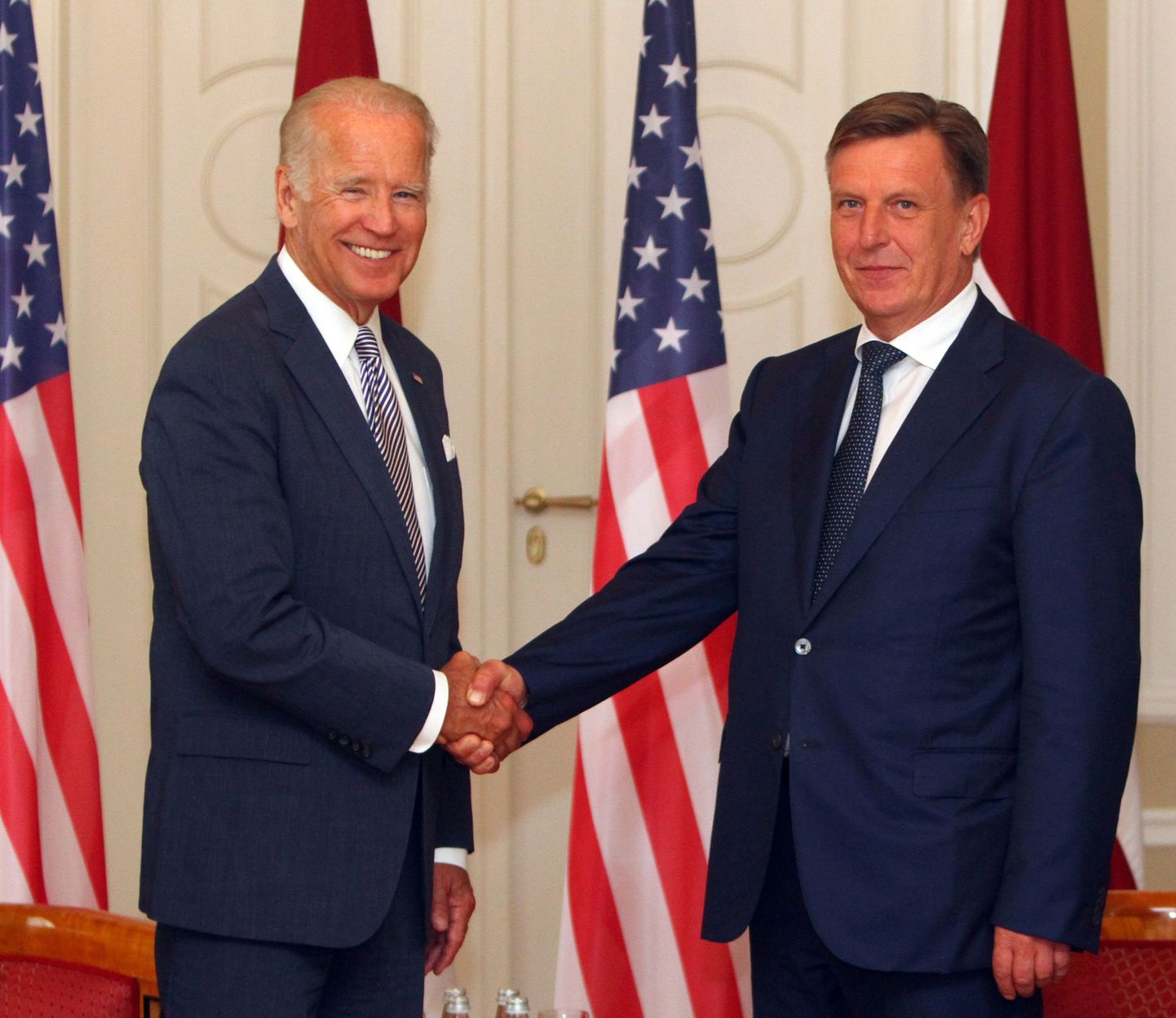 USA asepresident Joe Biden ja Läti president Raimonds Vejonis.
