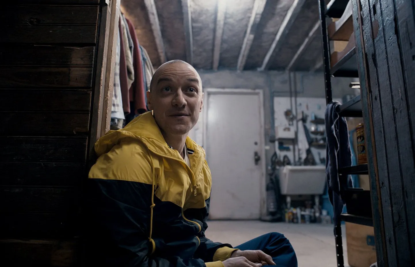 "Minu nimi on Hedwig ja ma olen üheksa-aastane." James McAvoy teeb suurepärase peaosa M. Night Shyamalani kõhedas filmis "Lõhestunud"